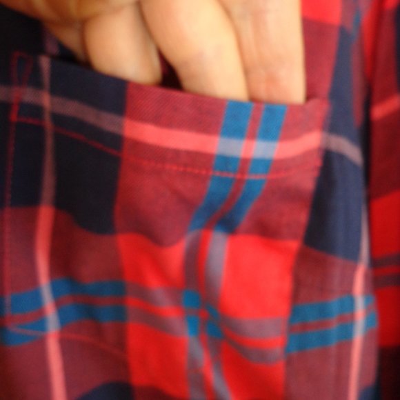 NWOT J. CREW Perfect Fit Plaid Shirt M Button Down Long Sleeves Red Navy Blue - Picture 6 of 12